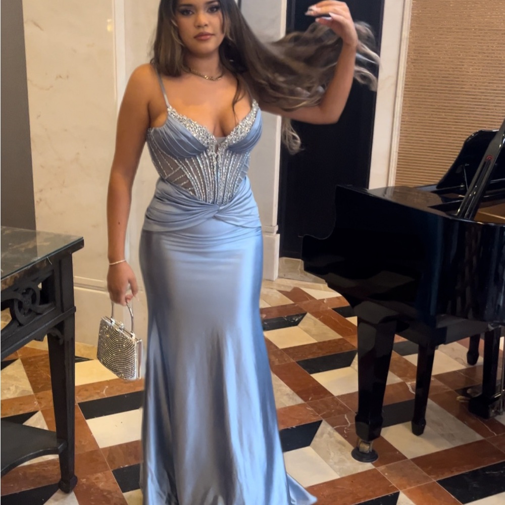Sleek Silver-Blue Prom Dress with Beaded Bodice